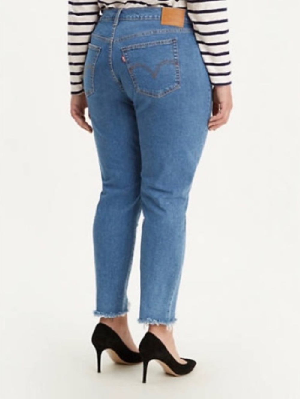 Levi’s Wedgie Skinny Pink Underdye Jeans size 32 Med Blue Wash Raw Hem Summer